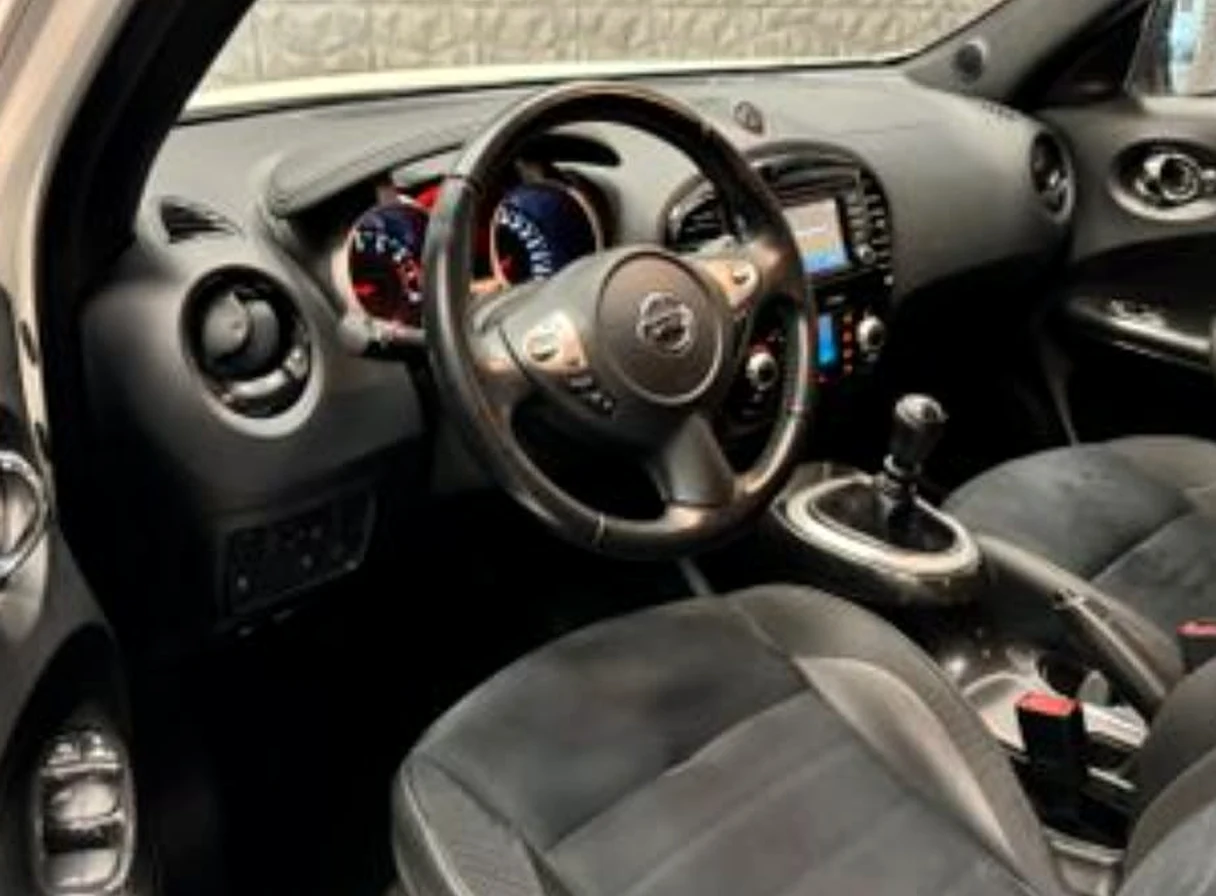 Nissan Juke 1.2 benzina 2017 usata FILAUTO Vasto - plancia, posto guida e cambio manuale